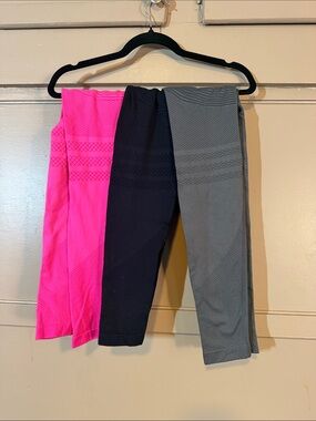 Rachel Seamless Leggings Trio - Hot Pink, Black & Gray